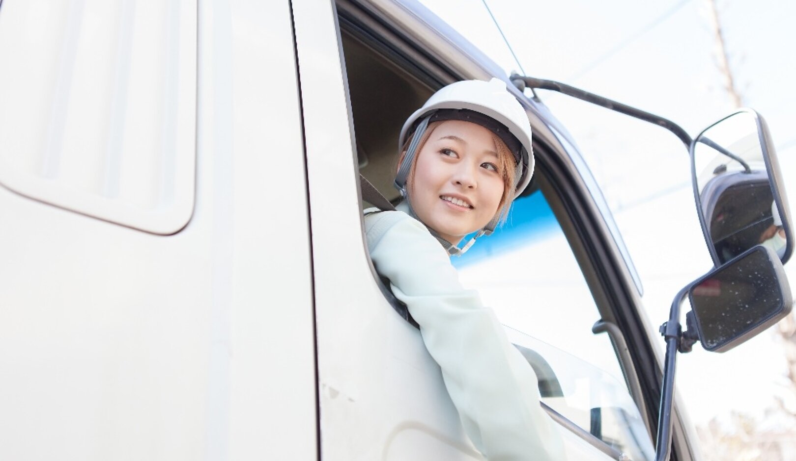 女性が活躍する物流の現場！きめ細やかさと安全意識の高さが評価される理由の画像
