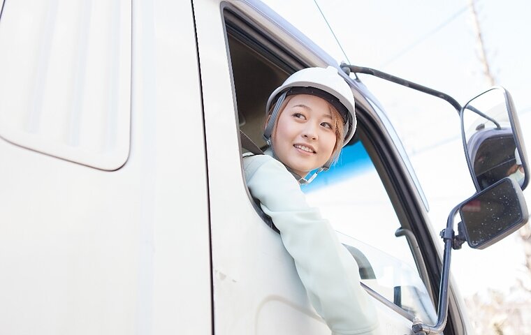 女性が活躍する物流の現場！きめ細やかさと安全意識の高さが評価される理由のイメージ