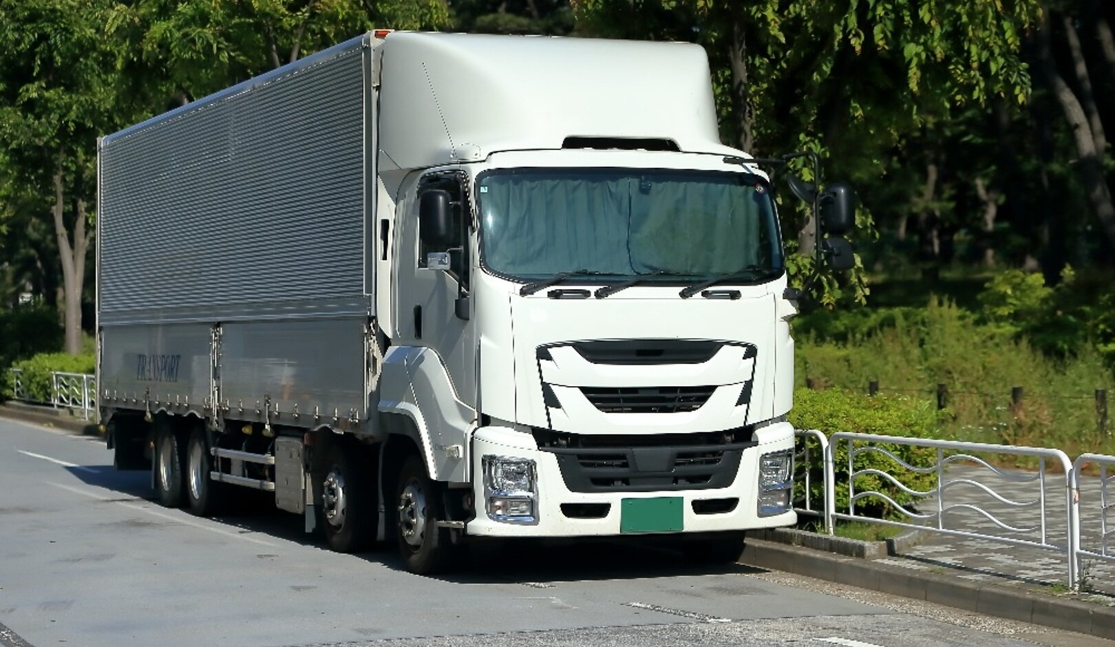 トラックドライバーが選びたい効率重視の働き方と企業の特徴とは⁉の画像