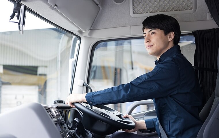 【奈良】未経験から転職のチャンス！トラックドライバー求人で安定した働き方を実現のイメージ
