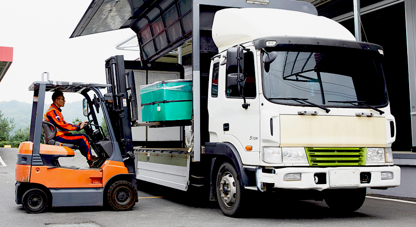 未経験でトラック運転手に転職できる?
